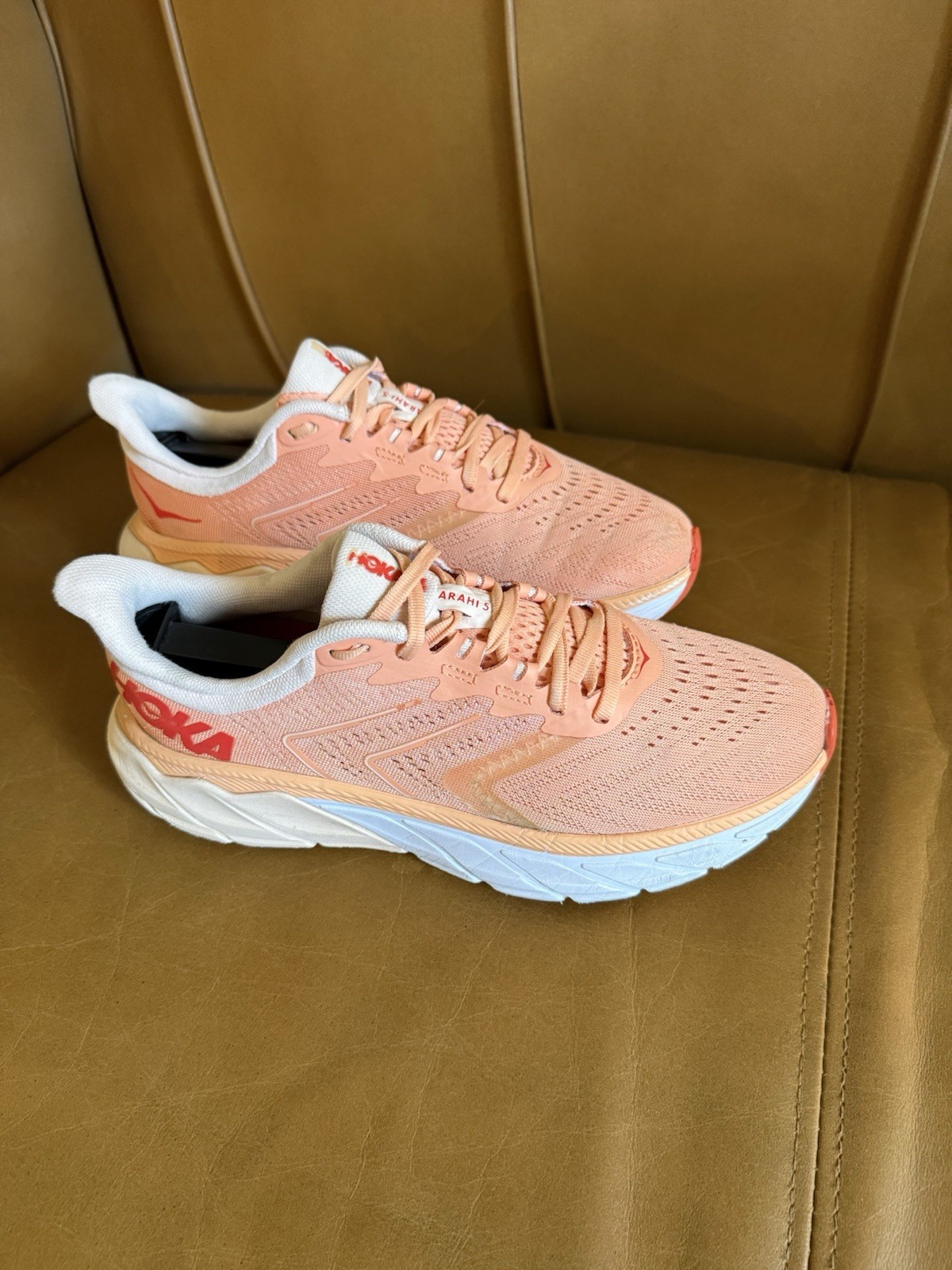 HOKA Arahi 5 Women’s Size 8.5B Pink Coral Running Shoes Sneakers 1115012 EUC